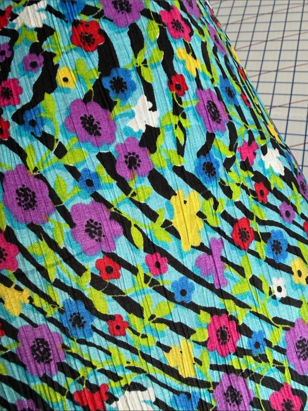 Vintage 1970s Crinkle Plisse Fabric Mod Floral Stripe Print 1 Yard x 38”
